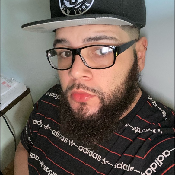 Meet your Posher, Travis - Picture 3 of 4